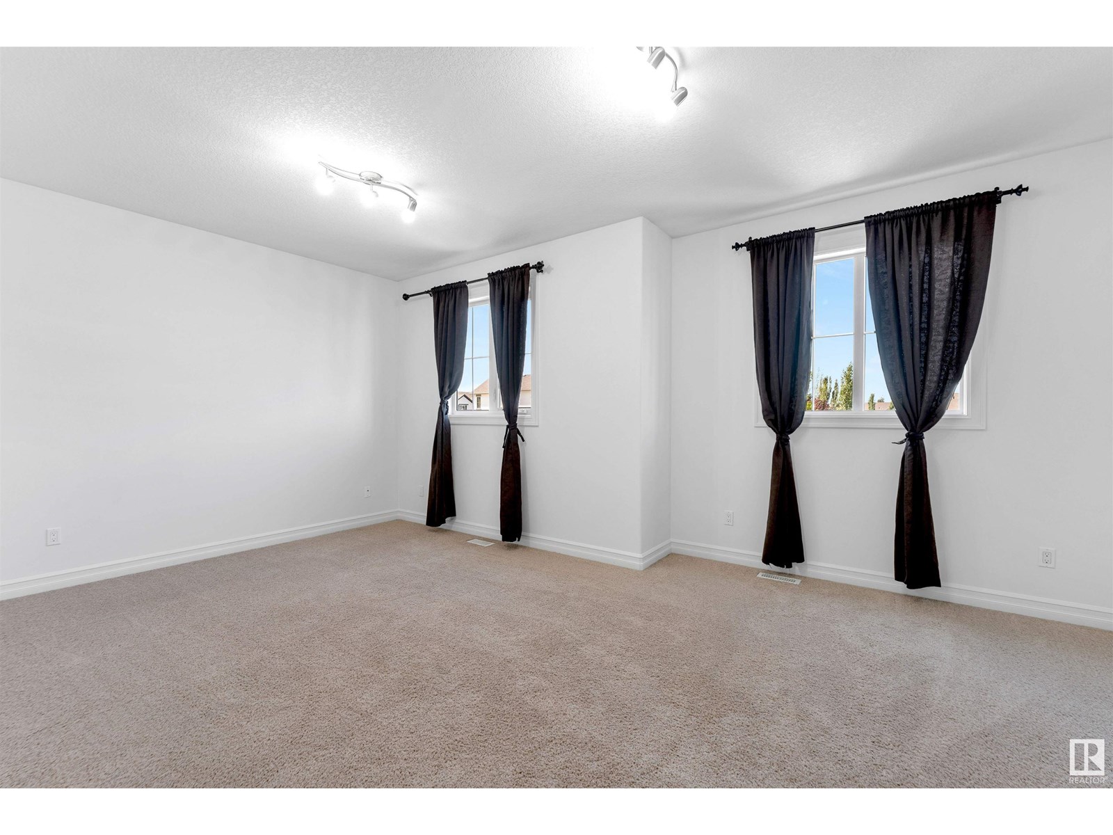 Photo 43 of 1115 61 St Sw, Edmonton AB