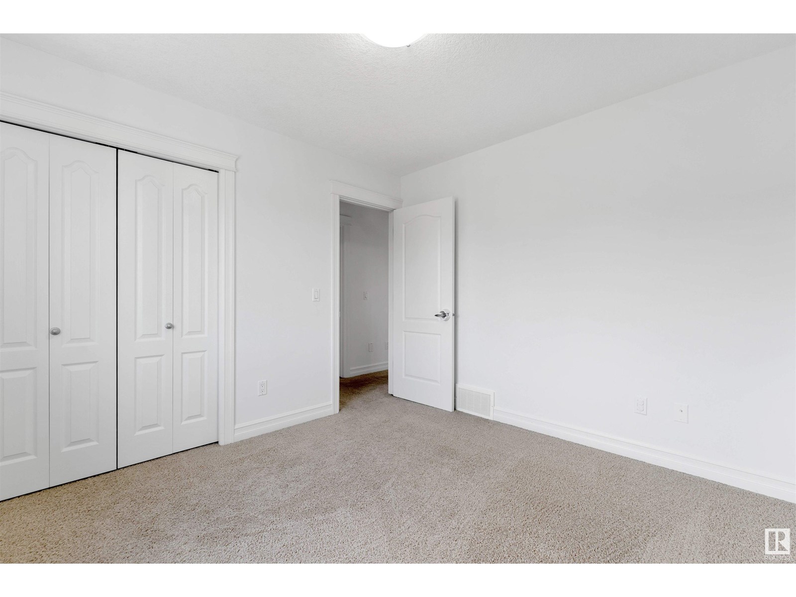 Photo 55 of 1115 61 St Sw, Edmonton AB