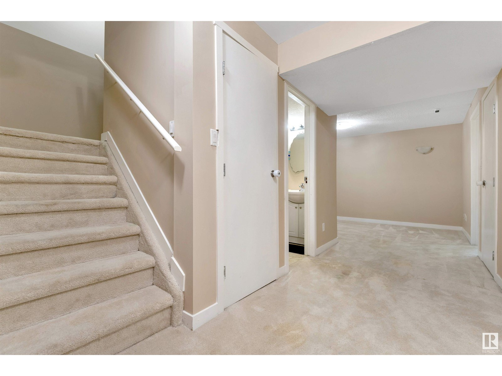 Photo 42 of 1115 61 St Sw, Edmonton AB