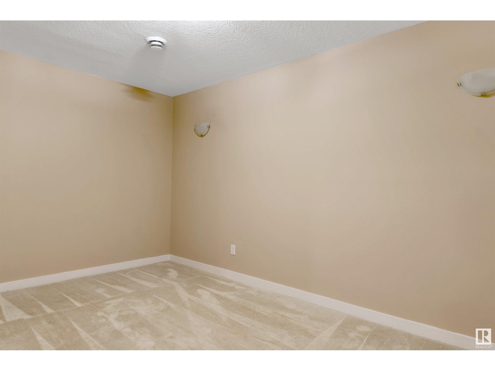 Photo 24 of 1115 61 St Sw, Edmonton AB