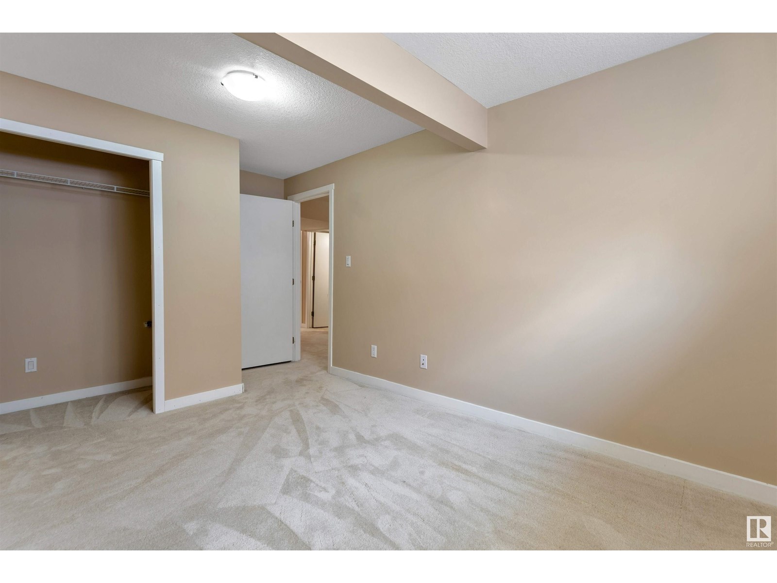 Photo 1 of 1115 61 St Sw, Edmonton AB