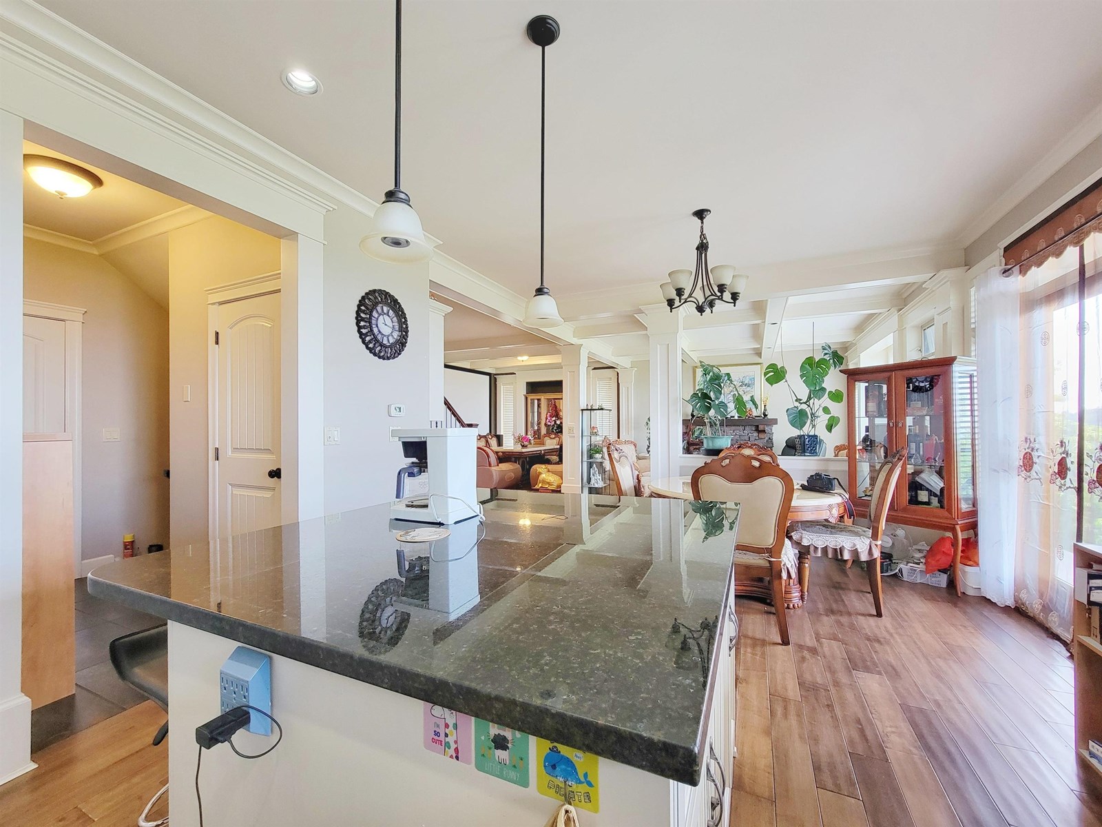Photo 5 of 3493 Applewood Drive, Abbotsford BC