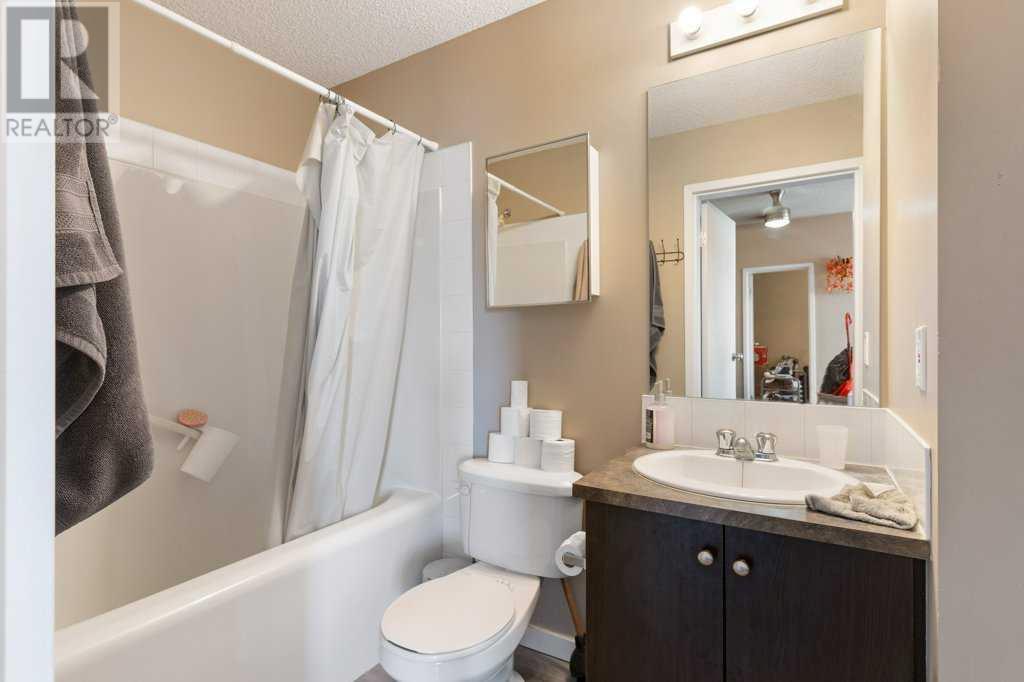 Single Family House for Sale in   Erin Woods Court SE Erin Woods Calgary 