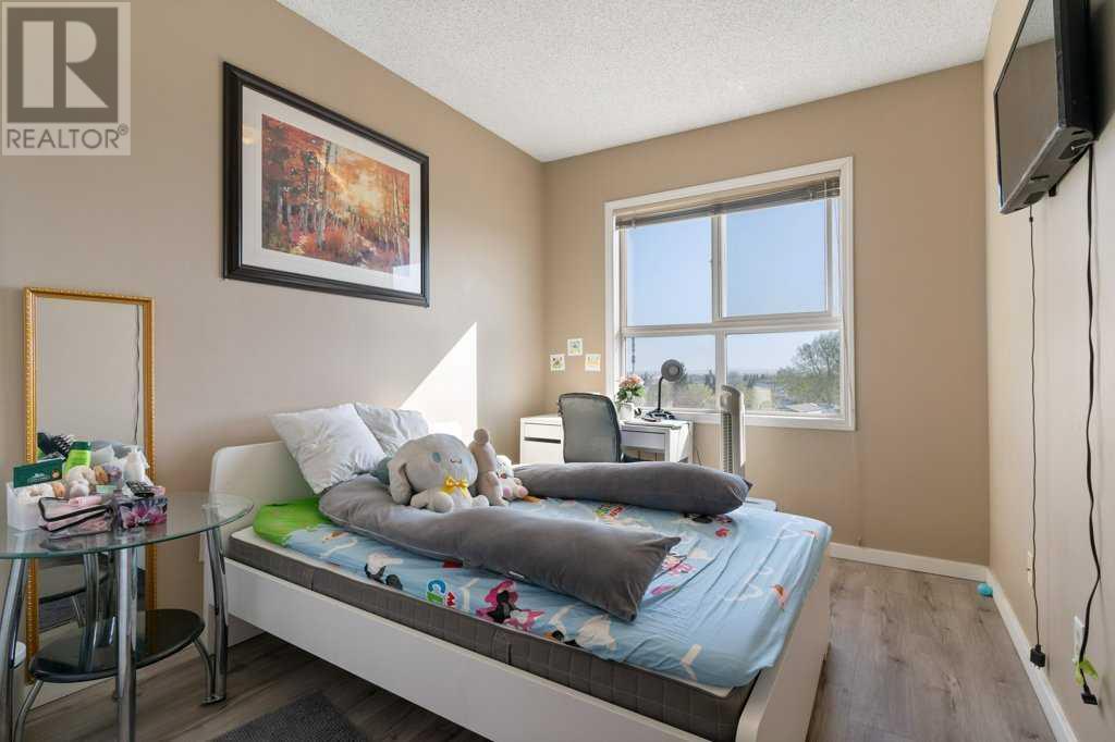 Single Family House for Sale in   Erin Woods Court SE Erin Woods Calgary 