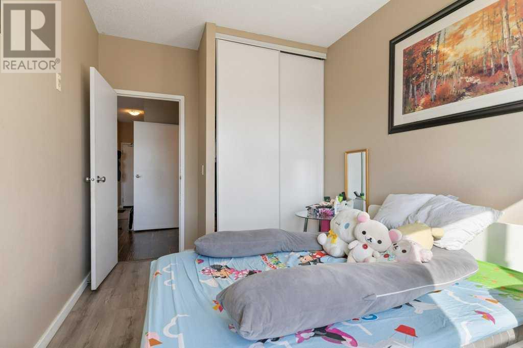 Single Family House for Sale in   Erin Woods Court SE Erin Woods Calgary 