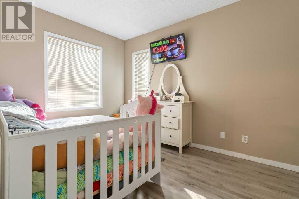 Single Family House for Sale in   Erin Woods Court SE Erin Woods Calgary 