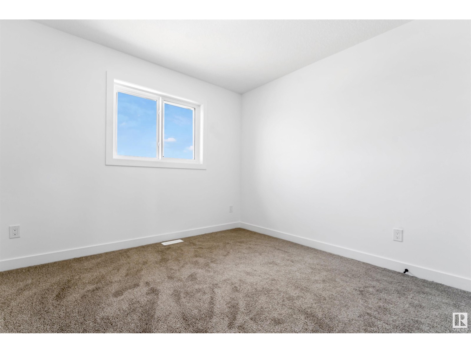 Photo 20 of 3614 39 Av, Beaumont AB