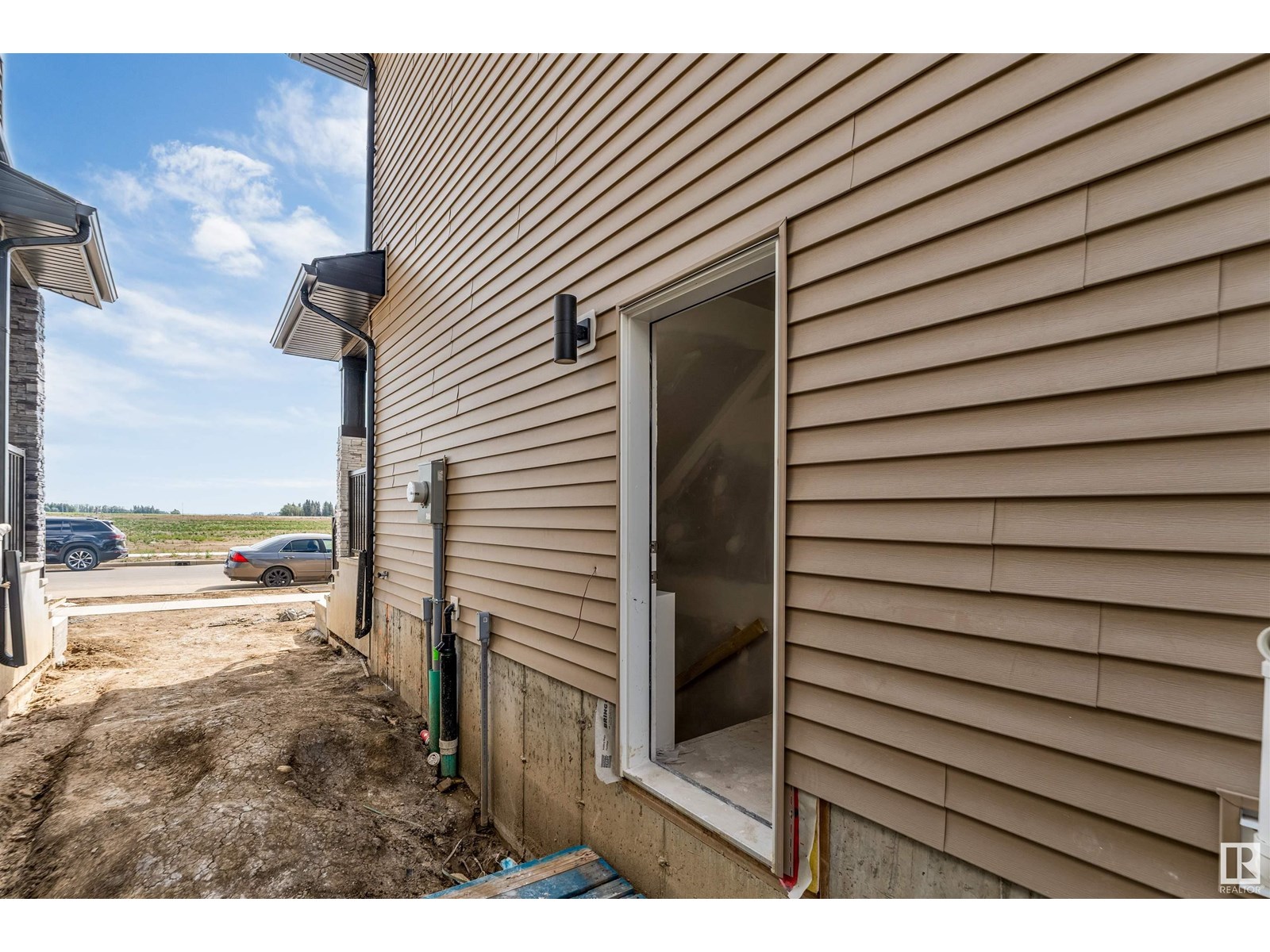 Photo 1 of 3614 39 Av, Beaumont AB