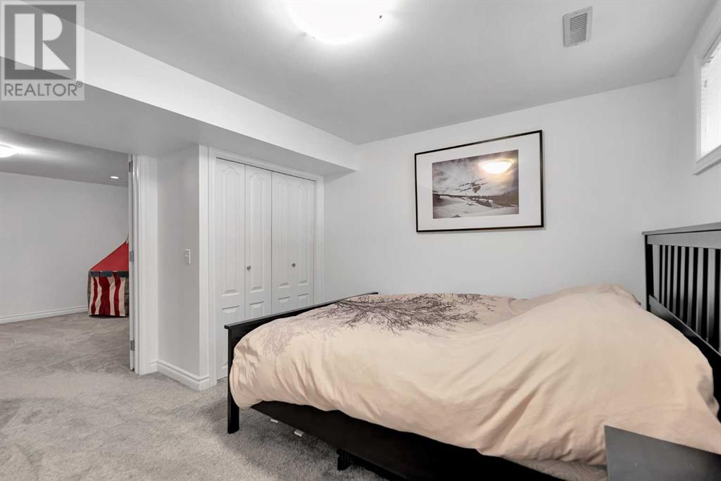 Single Family House Bungalow for Sale in   Avenue SW Haysboro Calgary 