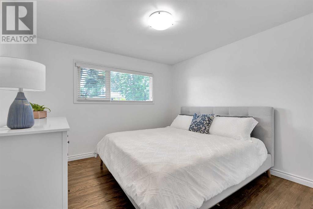 Single Family House Bungalow for Sale in   Avenue SW Haysboro Calgary 
