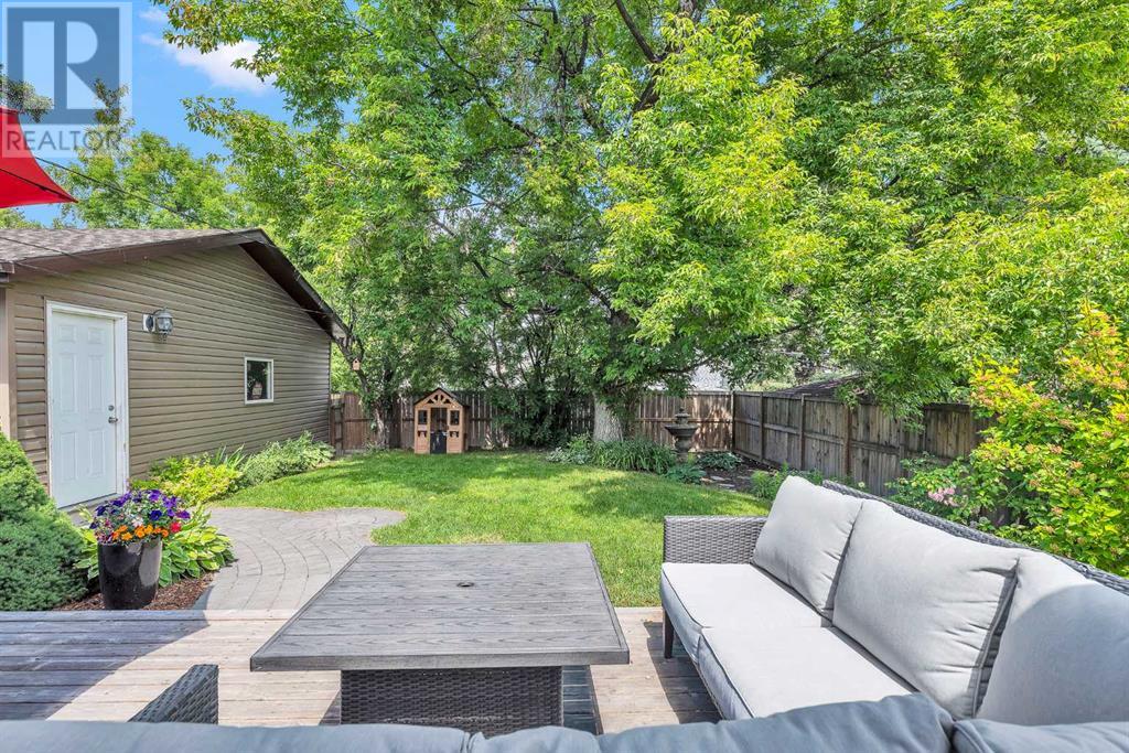 Single Family House Bungalow for Sale in   Avenue SW Haysboro Calgary 