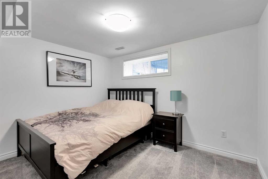 Single Family House Bungalow for Sale in   Avenue SW Haysboro Calgary 