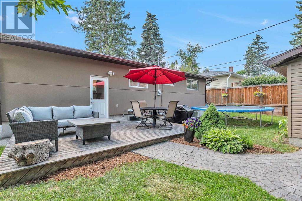 Single Family House Bungalow for Sale in   Avenue SW Haysboro Calgary 