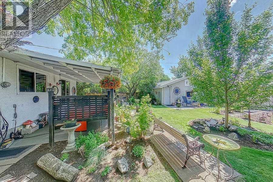 Single Family House Bungalow for Sale in   Avenue NW Huntington Hills Calgary 