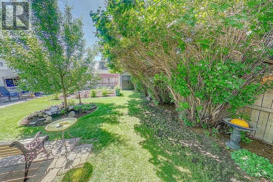 Single Family House Bungalow for Sale in   Avenue NW Huntington Hills Calgary 