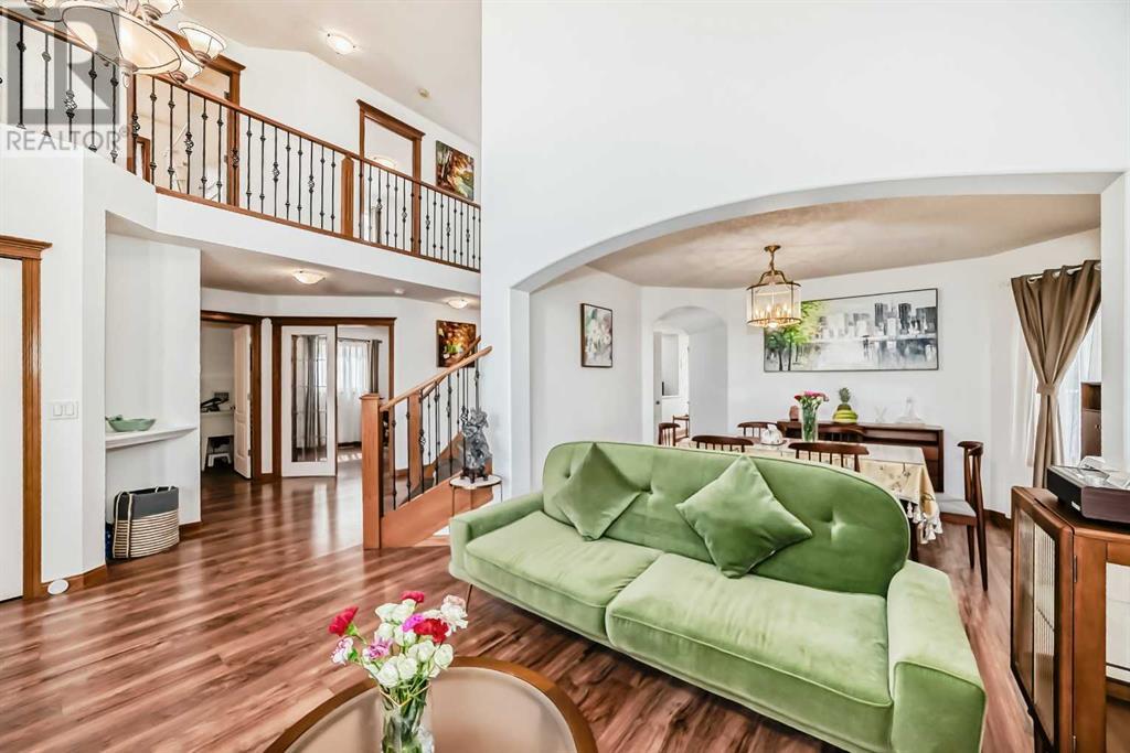 Single Family House for Sale in  Hampstead Way NW Hamptons Calgary 