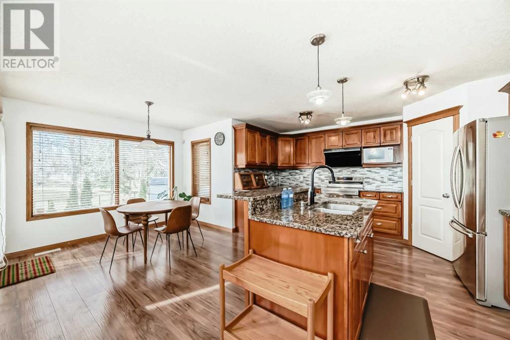 Single Family House for Sale in  Hampstead Way NW Hamptons Calgary 