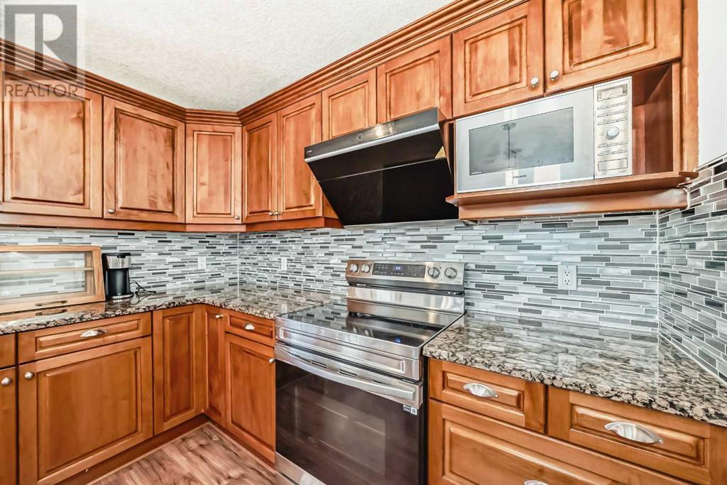 Single Family House for Sale in  Hampstead Way NW Hamptons Calgary 