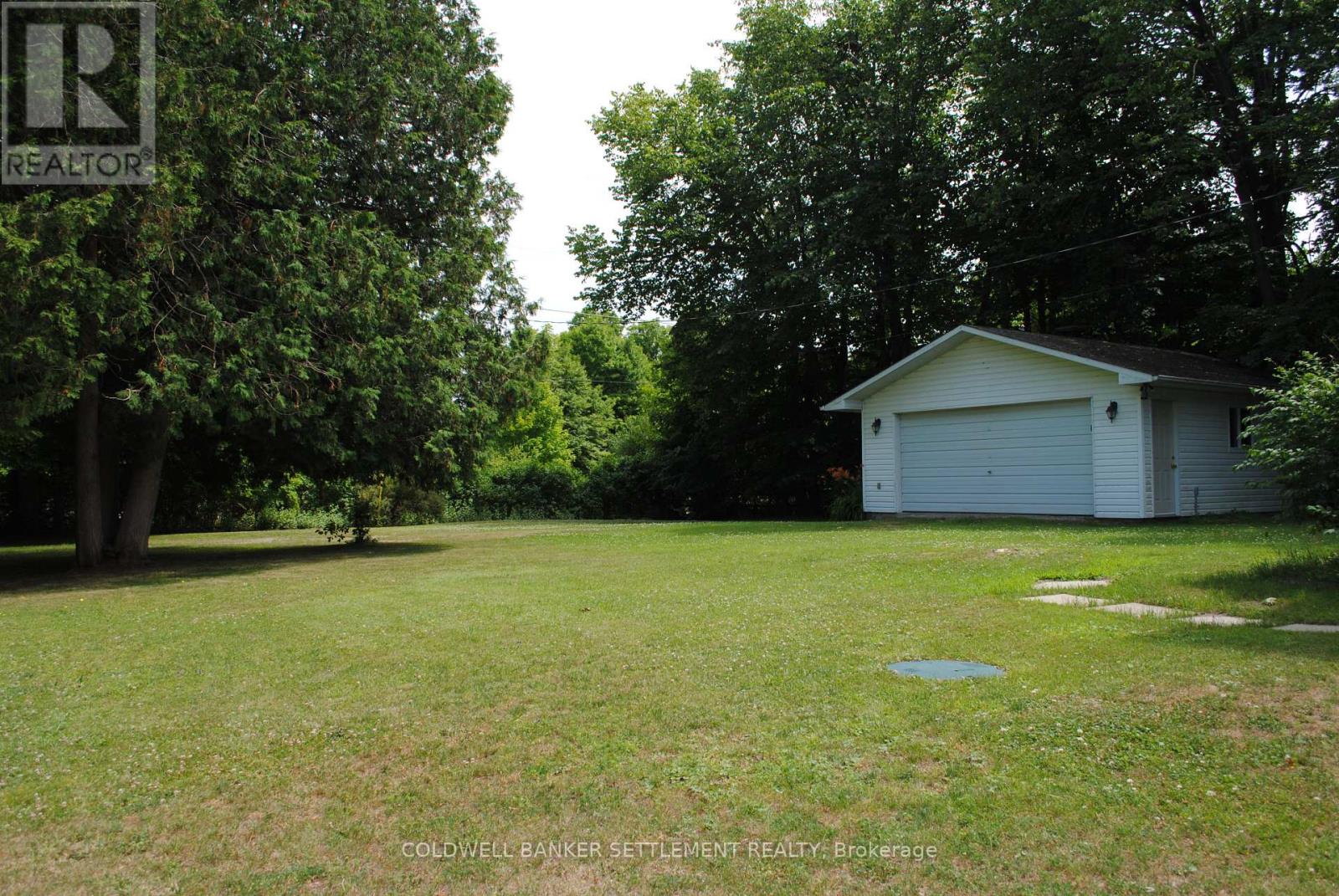Photo 14 of 64 B 7 Road, Rideau Lakes ON