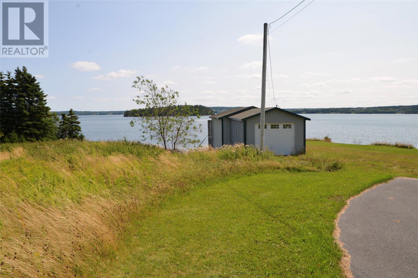 Photo 9 of 36 Goose Bay Drive, Musgravetown NL