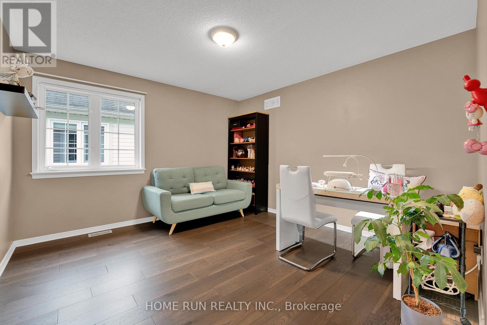 Photo 10 of 343 Eckerson Avenue, Ottawa ON