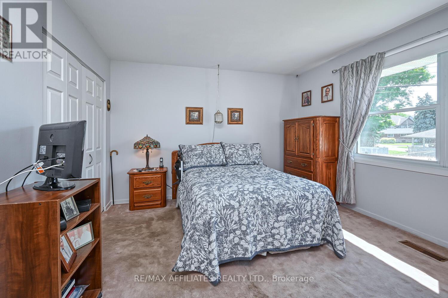 Photo 23 of 5 Ross Street W, Smiths Falls ON
