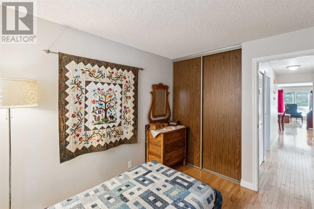 Single Family House Bungalow for Sale in  Millcrest Way SW Millrise Calgary 