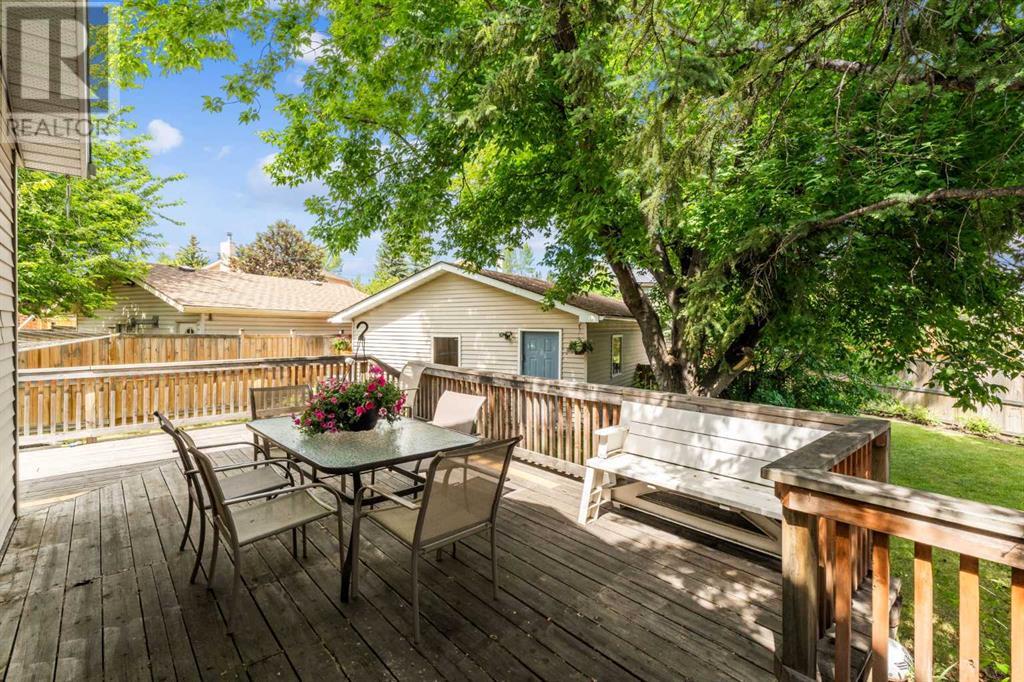 32 Millcrest Way SW, Calgary, Alberta
