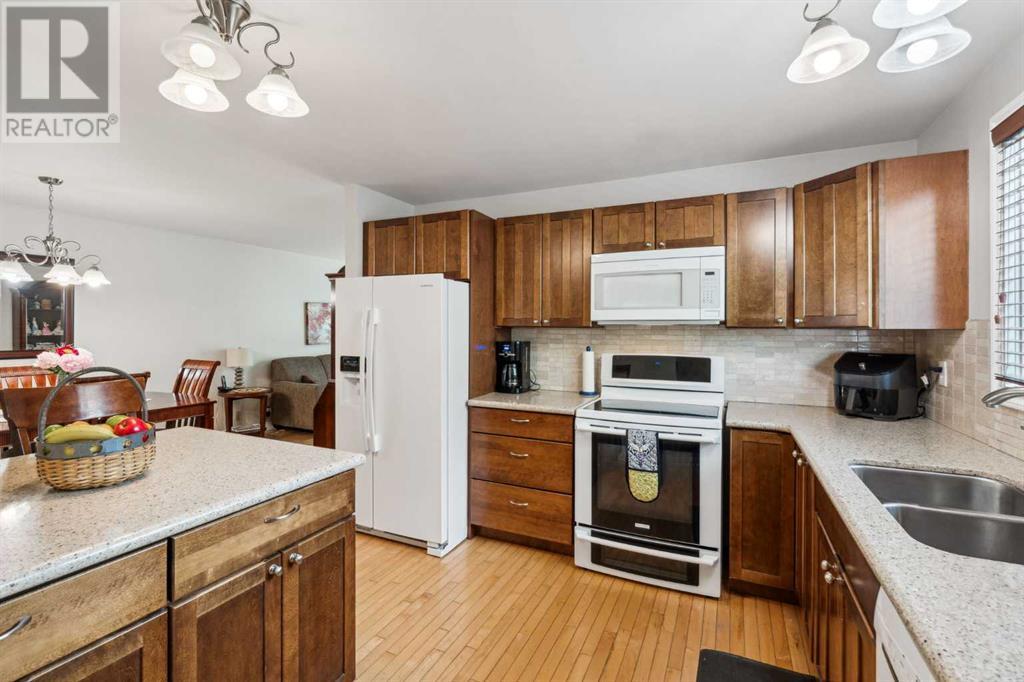 Single Family House Bungalow for Sale in  Millcrest Way SW Millrise Calgary 