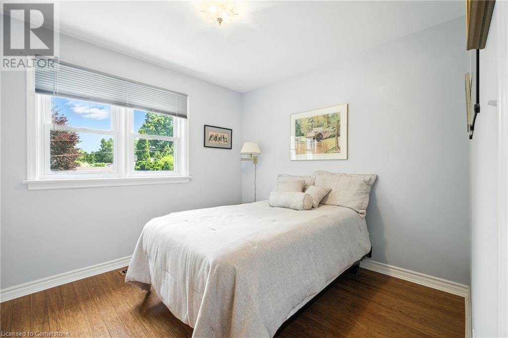 Photo 33 of 509 Rothesay Place, Burlington ON