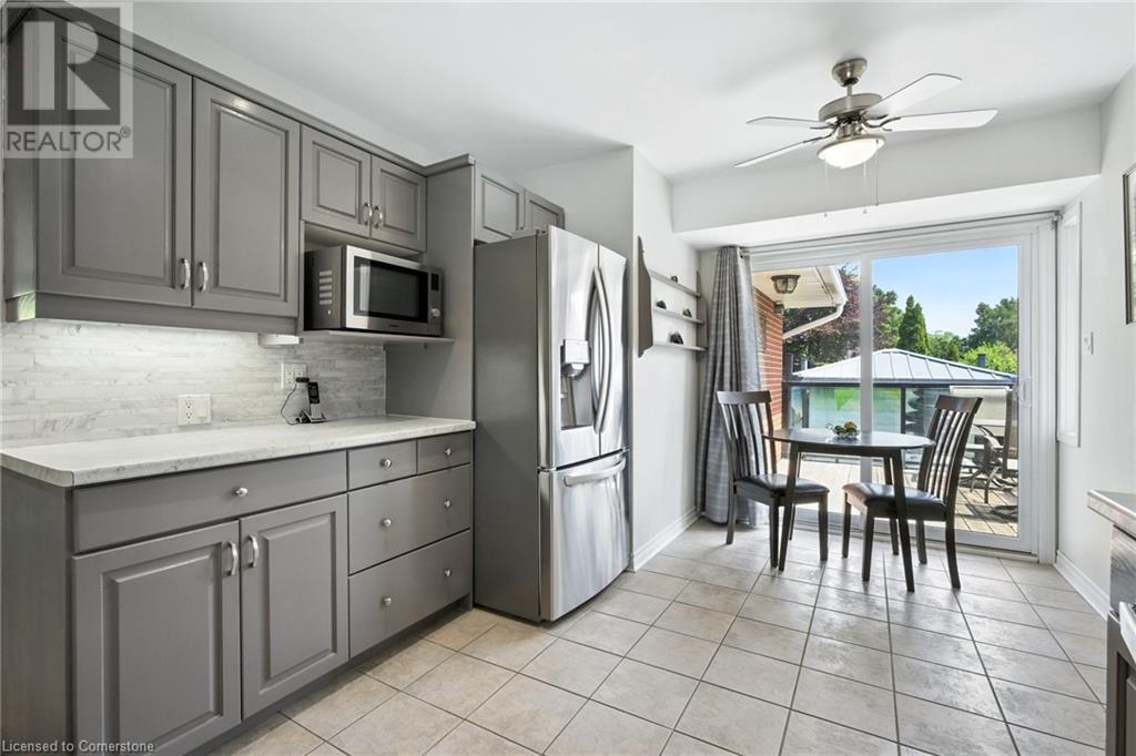 Photo 30 of 509 Rothesay Place, Burlington ON