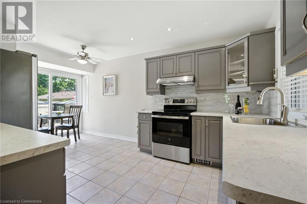 Photo 12 of 509 Rothesay Place, Burlington ON