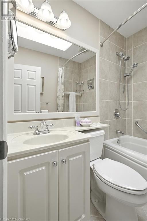 Photo 5 of 509 Rothesay Place, Burlington ON