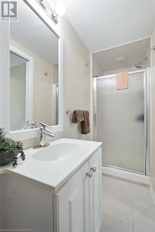 Photo 3 of 509 Rothesay Place, Burlington ON