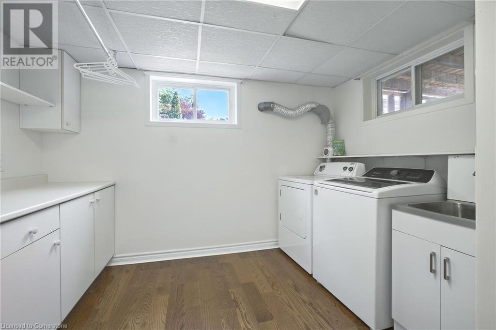 Photo 40 of 509 Rothesay Place, Burlington ON