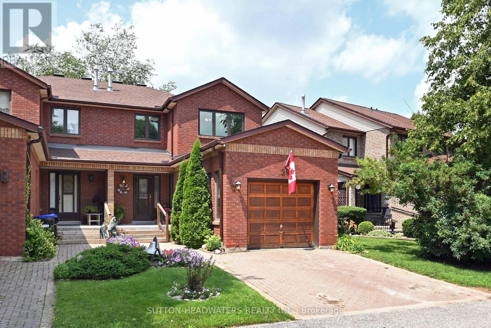 Photo 3 of 29 Parkette Drive, New Tecumseth ON