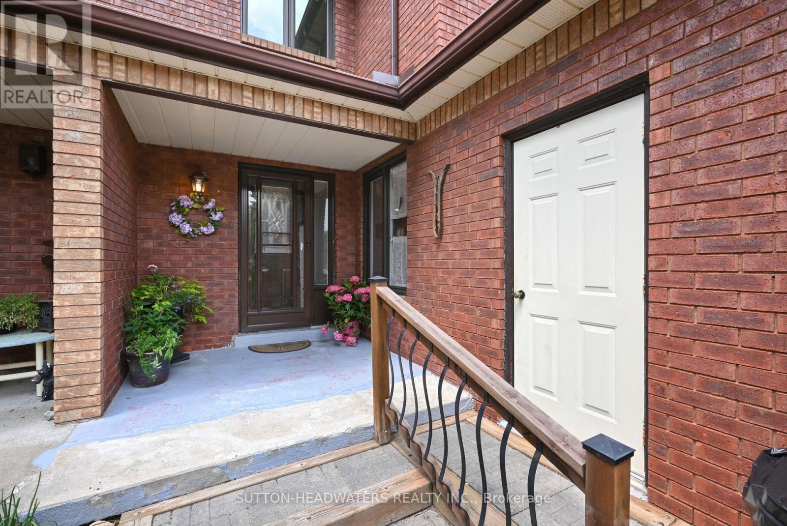 Photo 16 of 29 Parkette Drive, New Tecumseth ON