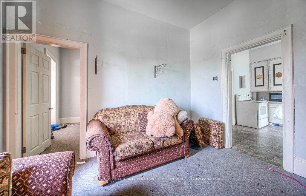 Photo 27 of 245 Ainslie Street S, Cambridge ON