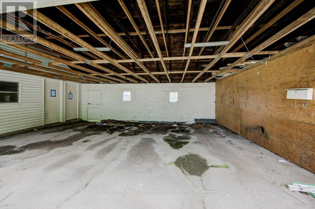 Photo 11 of 245 Ainslie Street S, Cambridge ON
