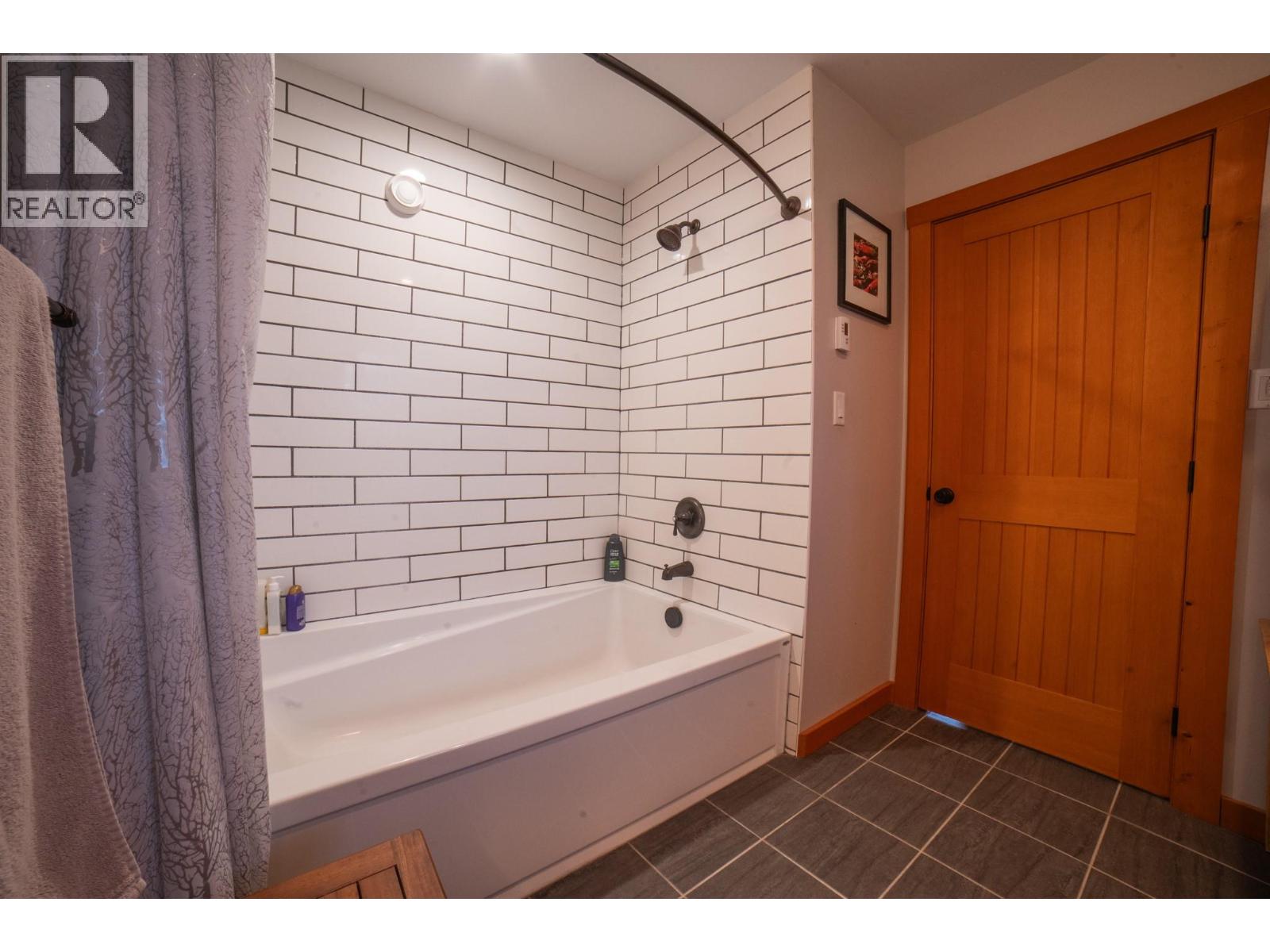 Photo 20 of 502 Turner Street, Silverton BC