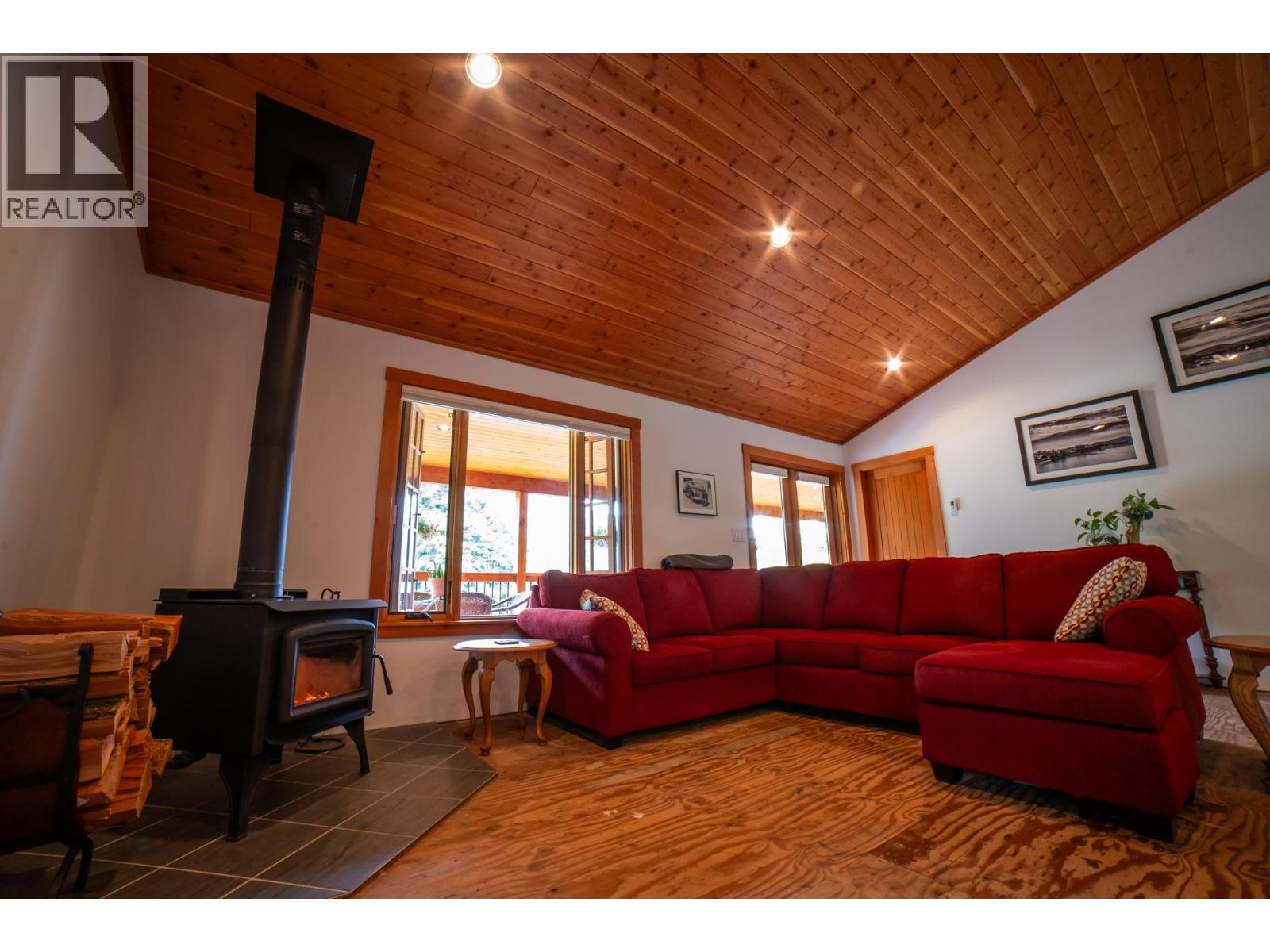 Photo 26 of 502 Turner Street, Silverton BC