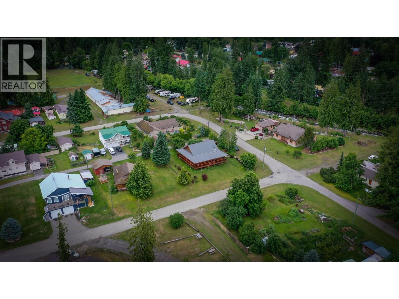 Photo 19 of 502 Turner Street, Silverton BC