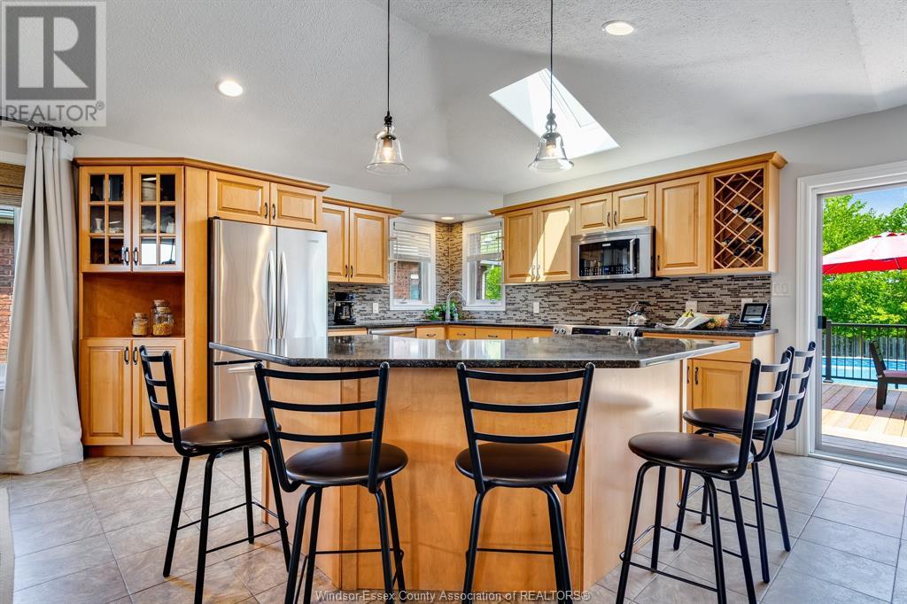 Photo 14 of 171 Sturgeon Meadows, Leamington ON