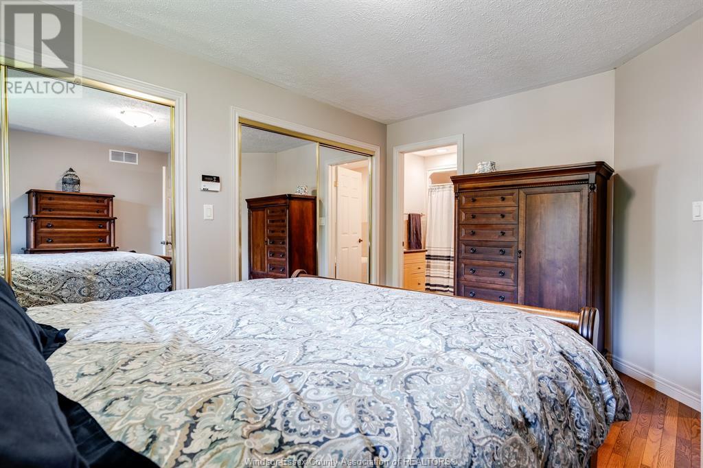 Photo 16 of 171 Sturgeon Meadows, Leamington ON