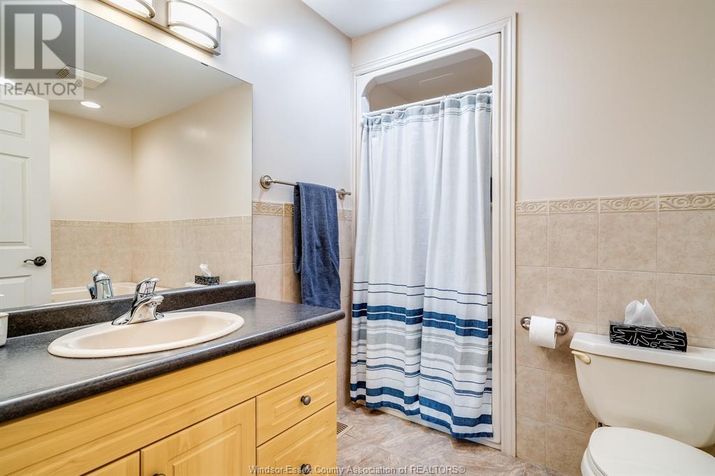 Photo 18 of 171 Sturgeon Meadows, Leamington ON