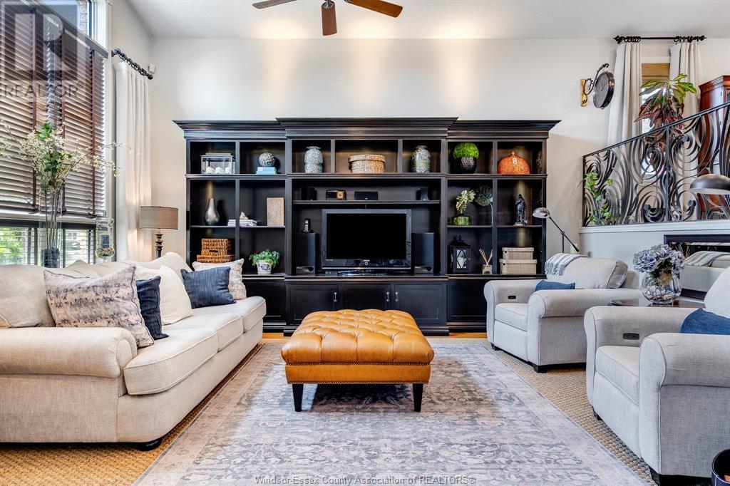 Photo 3 of 171 Sturgeon Meadows, Leamington ON