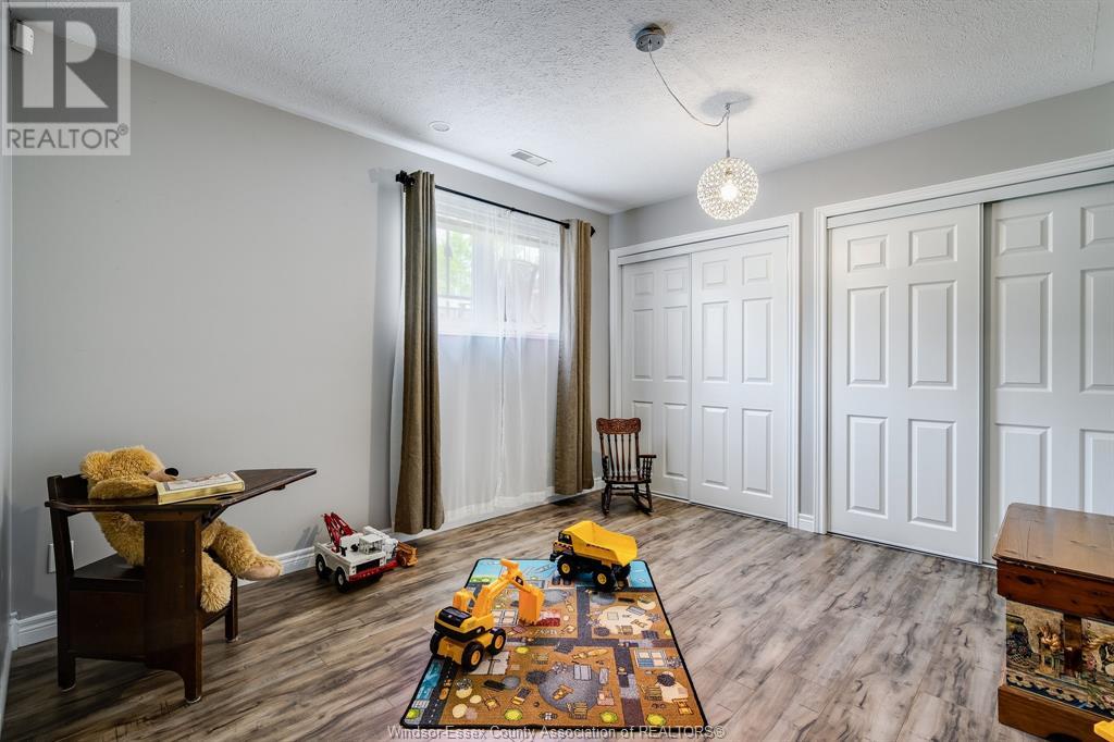 Photo 32 of 171 Sturgeon Meadows, Leamington ON