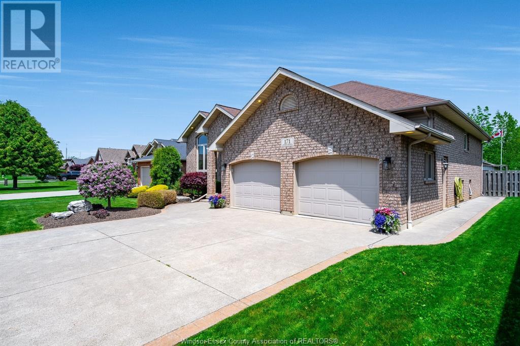 Photo 38 of 171 Sturgeon Meadows, Leamington ON