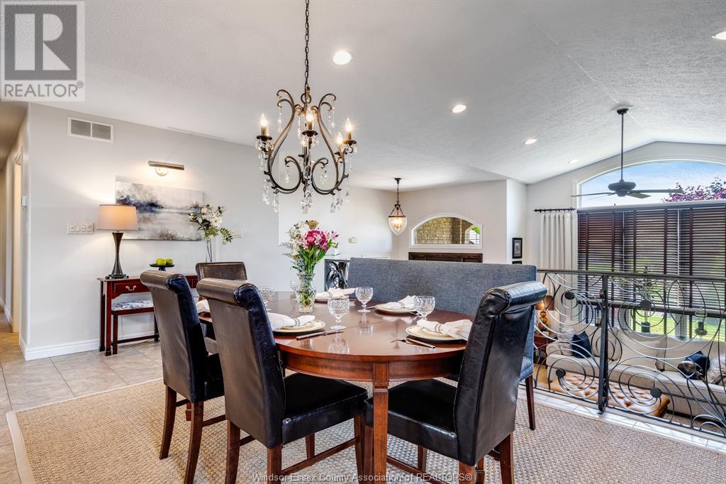 Photo 8 of 171 Sturgeon Meadows, Leamington ON