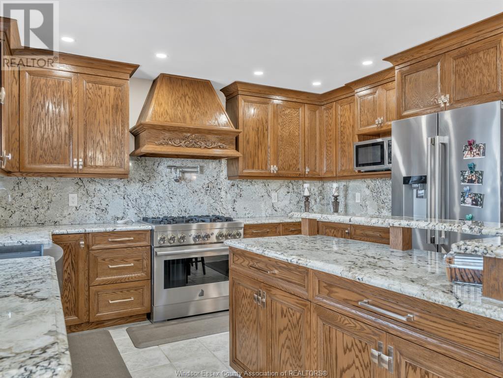 Photo 49 of 578 County Rd 34 West, Essex ON
